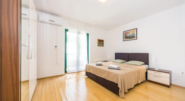 Nice Apartment in Privlaka With 2 Bedrooms, Wifi and Outdoor Swimming Pool