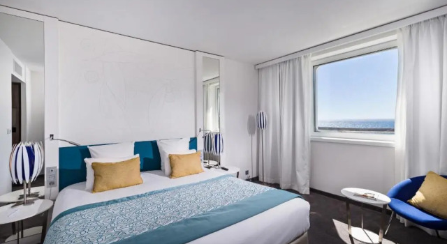 Номер Standard Golden Tulip Marseille Euromed