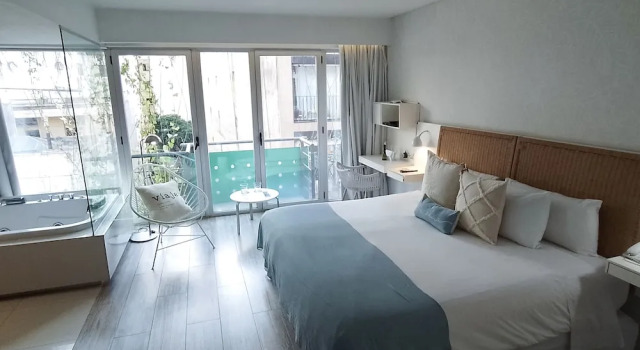 Трёхместный номер Deluxe с балконом CasaCalma Hotel