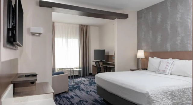 Двухместный люкс Fairfield Inn & Suites Charlotte Pineville