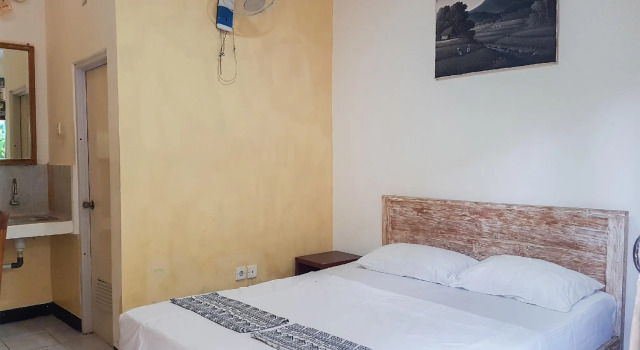 OYO 90362 Laterrasse Guest House