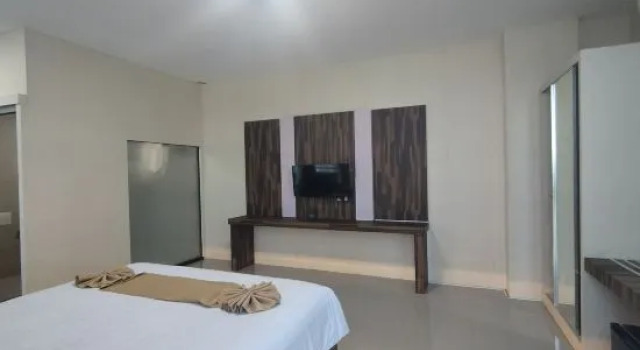 Номер Deluxe Great Cokro Edotel Lampung