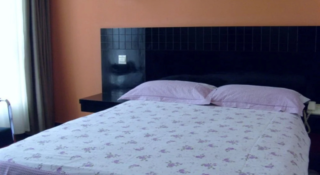 Home Inn Selected Shanghai North Bund, Varaa Hotelli Hongkou 