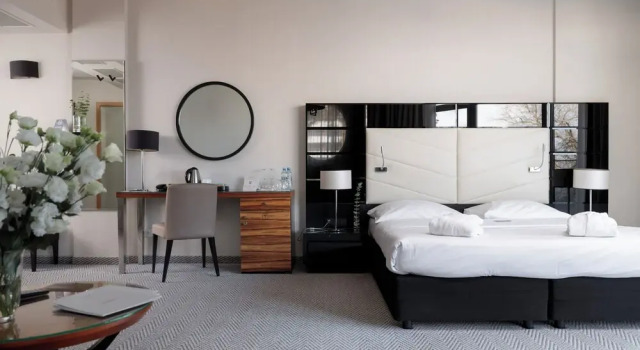 Четырёхместный номер Standard с балконом и с частичным видом на море Diune Hotel by Zdrojowa