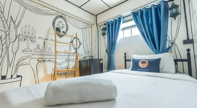 RoomQuest Chiang Mai Tha Phae