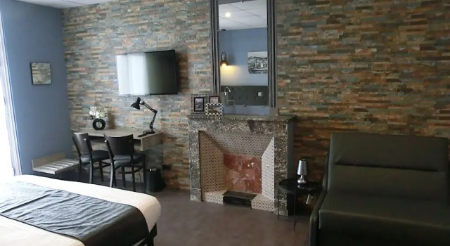 Трёхместный номер Standard с балконом и с видом на море Hotel Sur Le Quai