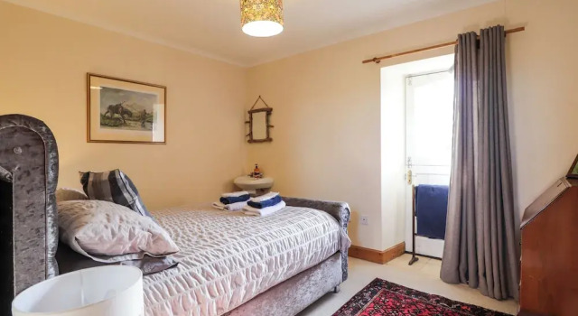 Коттедж Milltown House