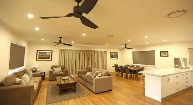Коттедж с 4 комнатами Elm Cottage Tumut