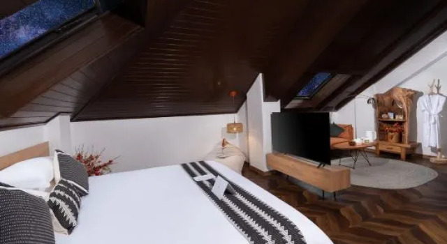Люкс DongQing art hotel (Yiwu International Expo Center)