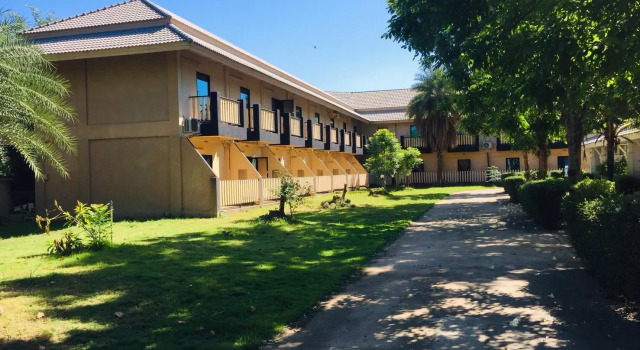 Grand Amazon Hotel, Забронировать Отель Лампанг 