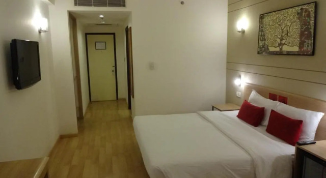 Red Fox by Lemon Tree Hotels, Hyderabad