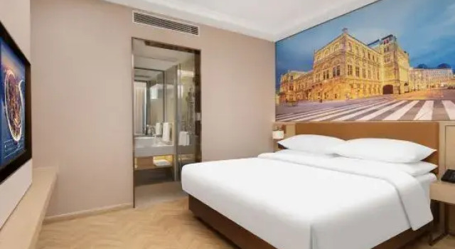 Люкс Business Vienna Hotel Zhenhai Zhaobaoshan Subway Station