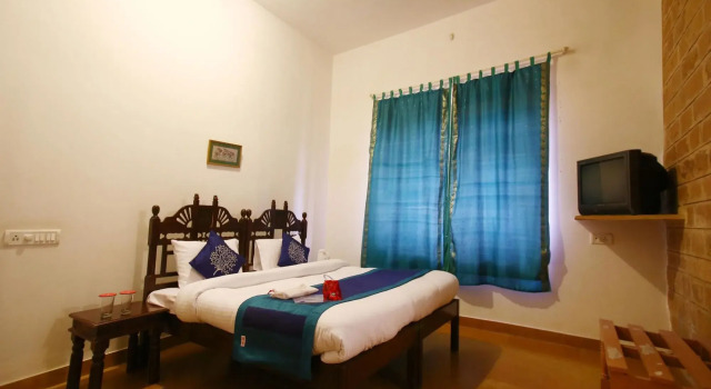 OYO 1352 Hotel Desert Moon, Забронировать Отель Отели штата Раджастхана с парковкой, Парковка