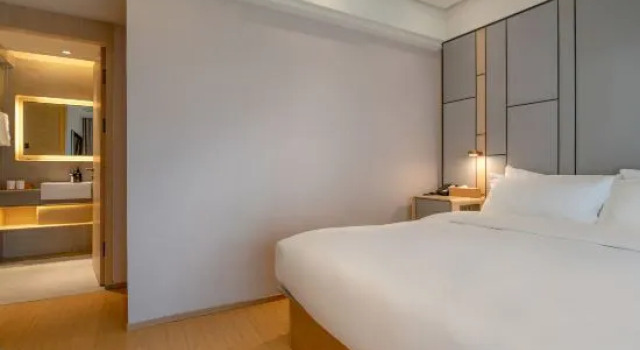Семейный люкс Ji Hotel Qiannan Libo