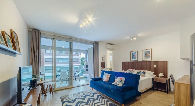Apt With Balcony 750m From Batman Alley Pdm0208