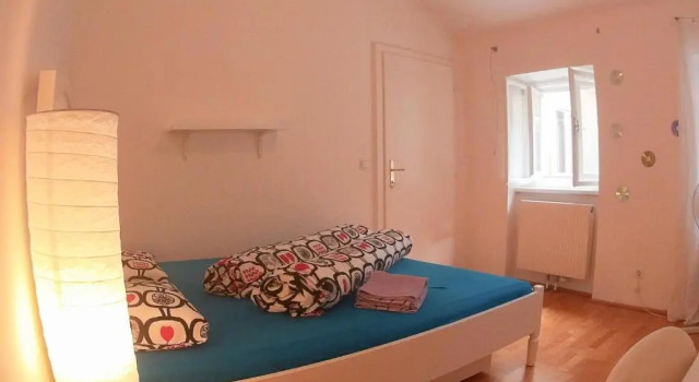 Апартаменты Leo's roof top apartment near town hall