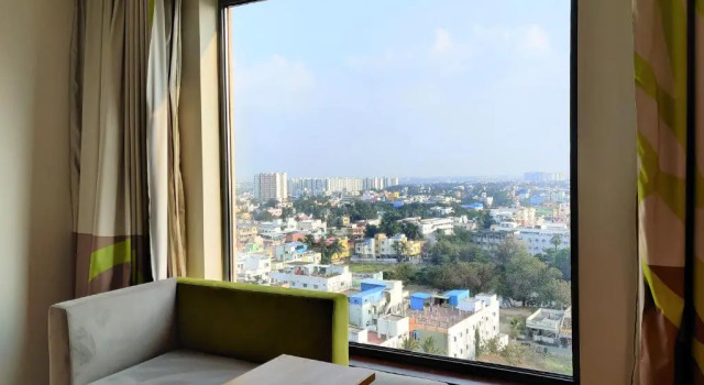 Двухместный номер Executive с видом на бассейн Novotel Chennai OMR
