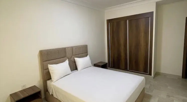 Appartements à 1min de la gare tgv, Rezerwuj Apartament Hotele w Tanger-Tetouan z parkingiem, Parking