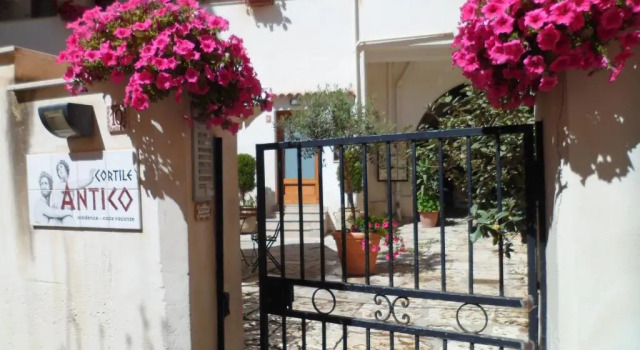 Студия Cortile Antico