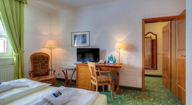 Семейный номер Standard Panorama Berghotel Wettiner Höhe