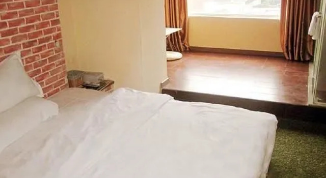 Sam Hotel