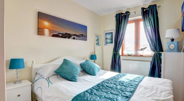 Modern Holiday Home in Milford Haven With Balcony, Забронировать Отель Отели Милфорд-Хейвен 3 звезды, 3*