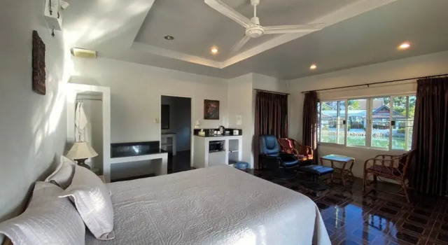 Номер Deluxe Baan Sanuan Resort