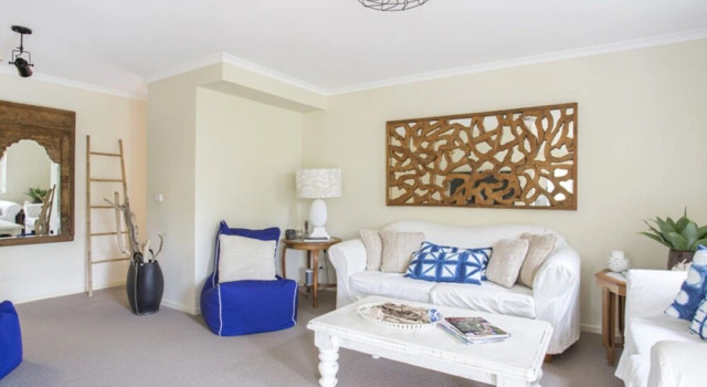Tiga Ratus