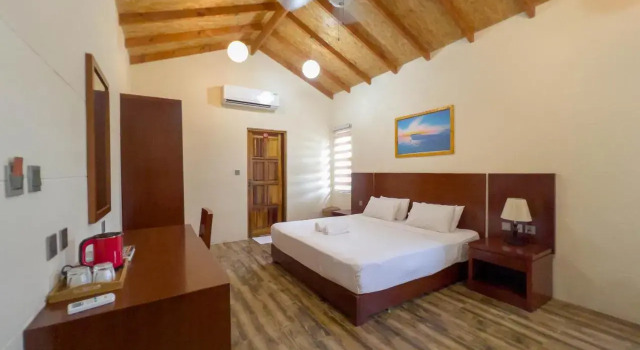 Bambukeyo Villa, Book Villa Gaadhiffushi Thaa Atoll