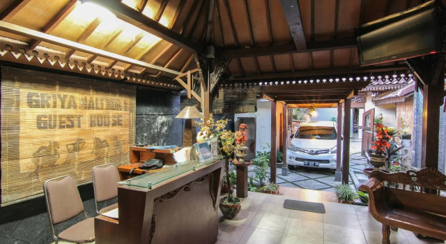 Griya Nalendra Guest House, Book Guesthouse Kejayan 