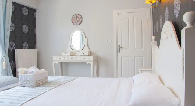 Люкс Deluxe с 2 комнатами с балконом Room Room Boutique Hotel