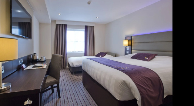 Premier Inn Monmouth, Забронировать Отель Отели в центре Монмут, в центре