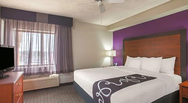 Трёхместный люкс La Quinta Inn by Wyndham San Marcos
