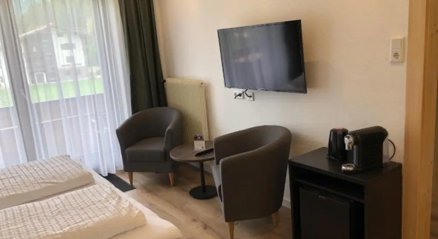 Четырёхместный номер Luxury Hotel Berghof
