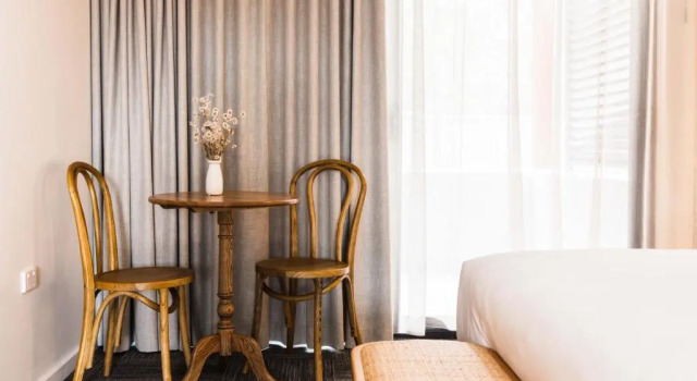 The Ned Ryan Motel, Забронировать Мотель Бурова 