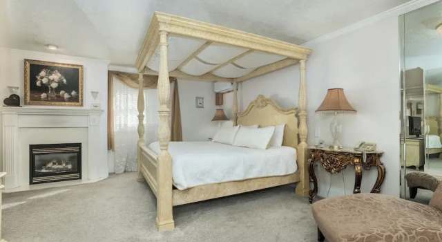 Номер Deluxe Old Rock Church Bed and Breakfast