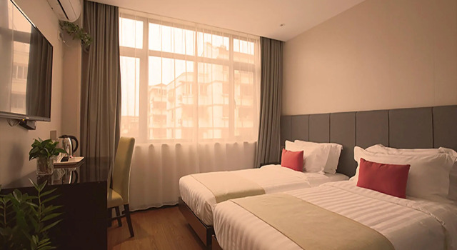 Двухместный номер Standard Shanghai Joyful Star Hotel-Free shuttle bus to Pudong Airport and Disneyland