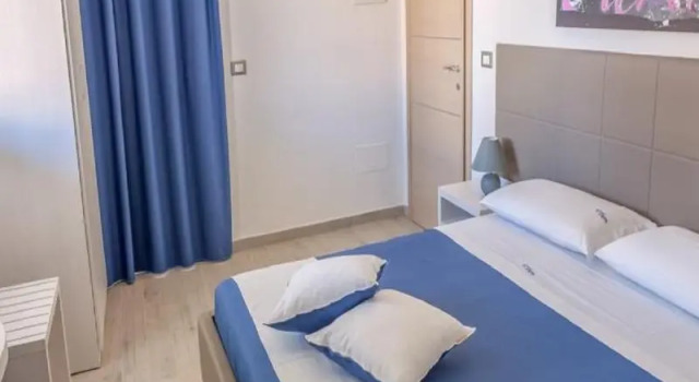 Четырёхместный номер Standard с балконом и с видом на море Estasi Sul Mare B&B