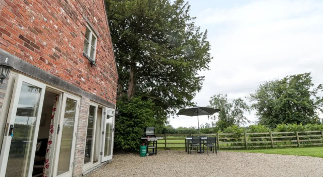 Woodside Barn
