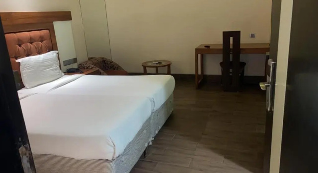 Двухместный номер Deluxe Hotel Good Times - Budget Friendly,Great Location,Value Stay