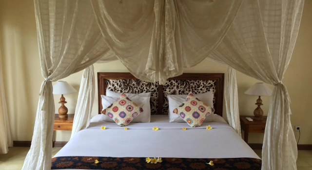 Ujung Ubud Guesthouse, Rezervovat Hotel Hotely v Bali se snídaní, Snídaně