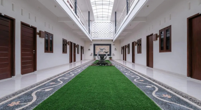 Enfaza Guesthouse Syariah, Забронировать Отель Матарам Ломбок