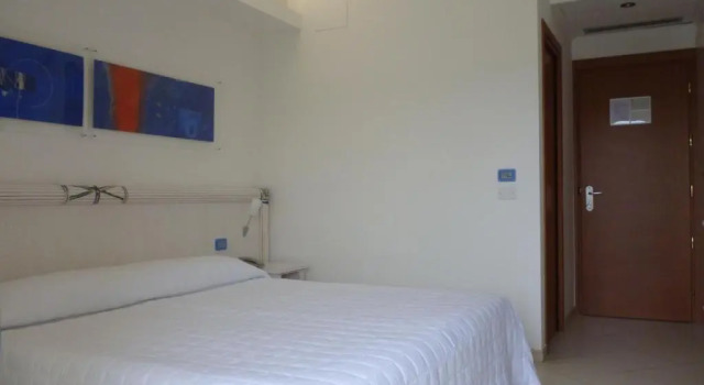 Двухместный номер Comfort Elaia Garden Hotel