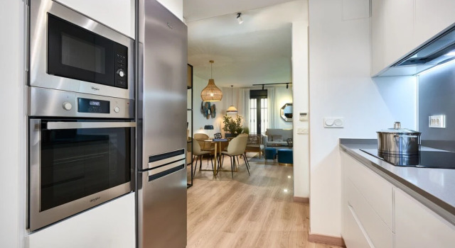 Апартаменты с балконом ELEVEN Apartments Real de la Carretería, by Homing U