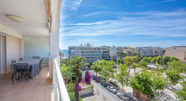 Apartment 2 bedrooms 2 bathrooms clear view in Palm beach area, Забронировать Апартаменты/квартира Канны Приморские Альпы