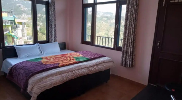 Goroomgo Thakur Home's Shimla