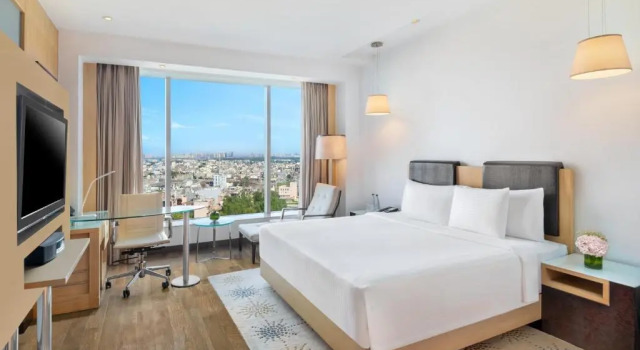 Двухместный клубный номер Standard Crowne Plaza Greater Noida by IHG