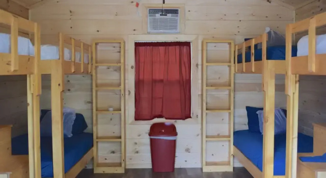 Green Tree Lodge, Забронировать Отель Отели Northwest Arkansas с парковкой, Парковка