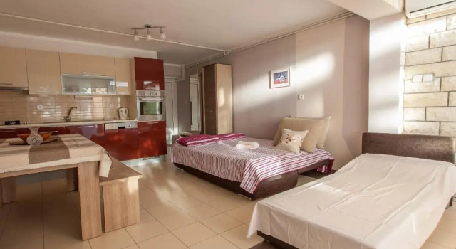Студия с красивым видом из окна Apartmani Lucija