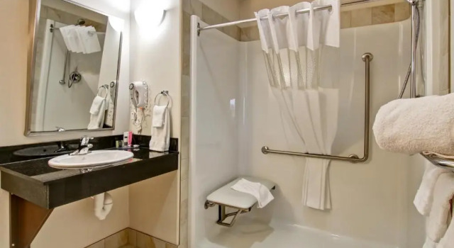 Номер Standard Canalta Hotel Tisdale